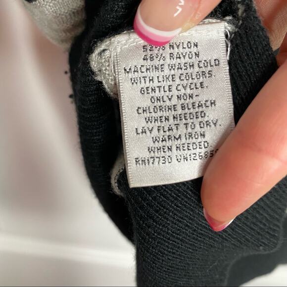 MOSSIMO Womens V Neck Drop Shoulder Dolman Sleeve Striped Sweater Top Size Small - Picture 4 of 7